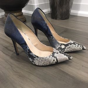 Python Pumps